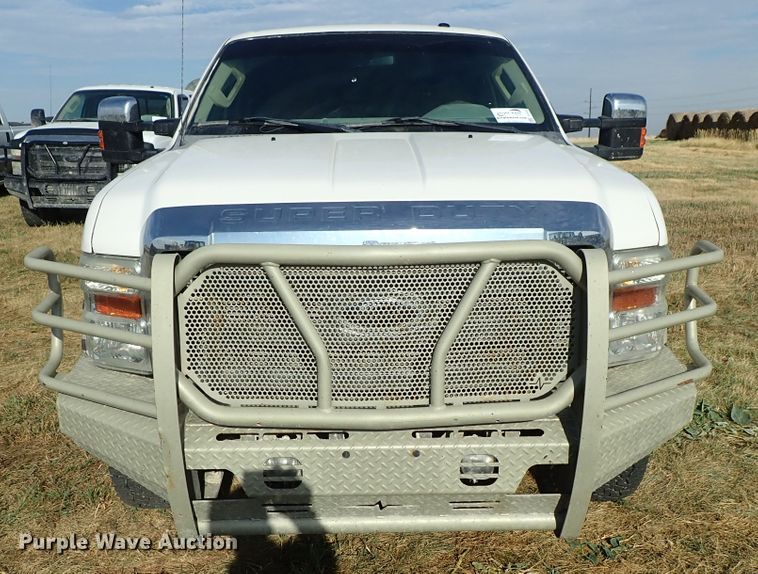 image for item DE5532 2010 Ford F250 Super Duty King Ranch Crew Cab pickup truck