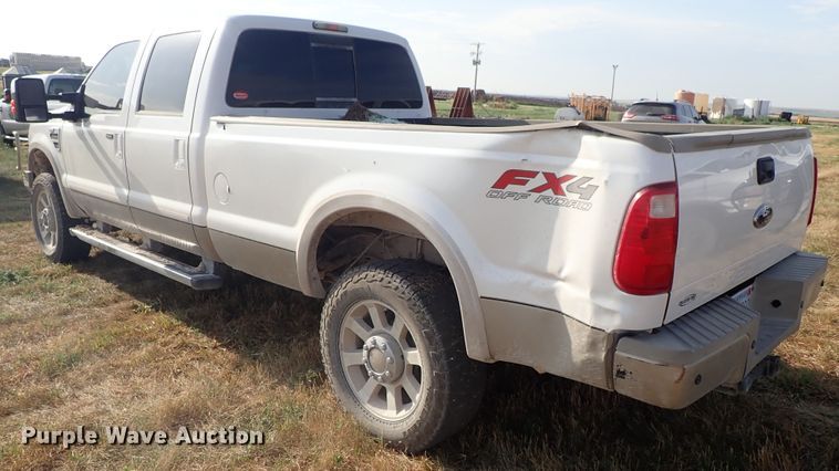 image for item DE5532 2010 Ford F250 Super Duty King Ranch Crew Cab pickup truck