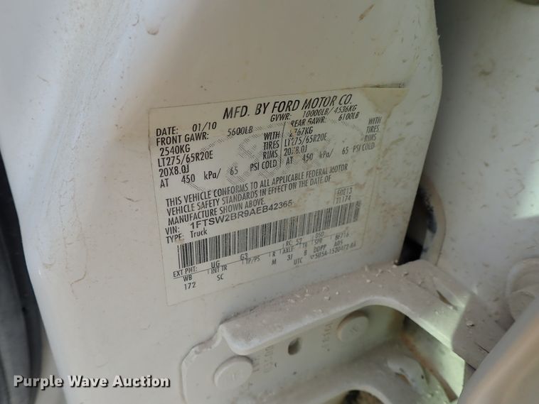 image for item DE5532 2010 Ford F250 Super Duty King Ranch Crew Cab pickup truck