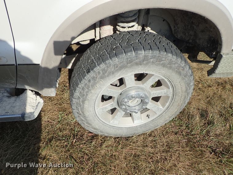 image for item DE5532 2010 Ford F250 Super Duty King Ranch Crew Cab pickup truck