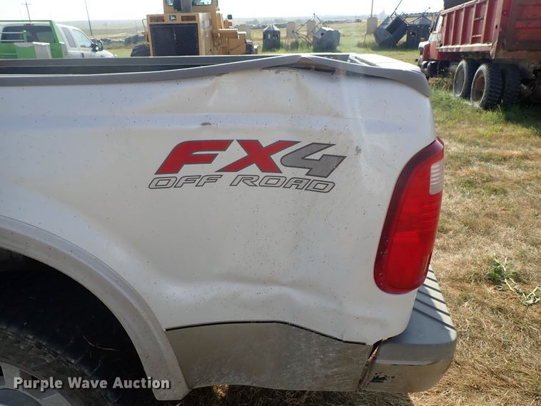 image for item DE5532 2010 Ford F250 Super Duty King Ranch Crew Cab pickup truck