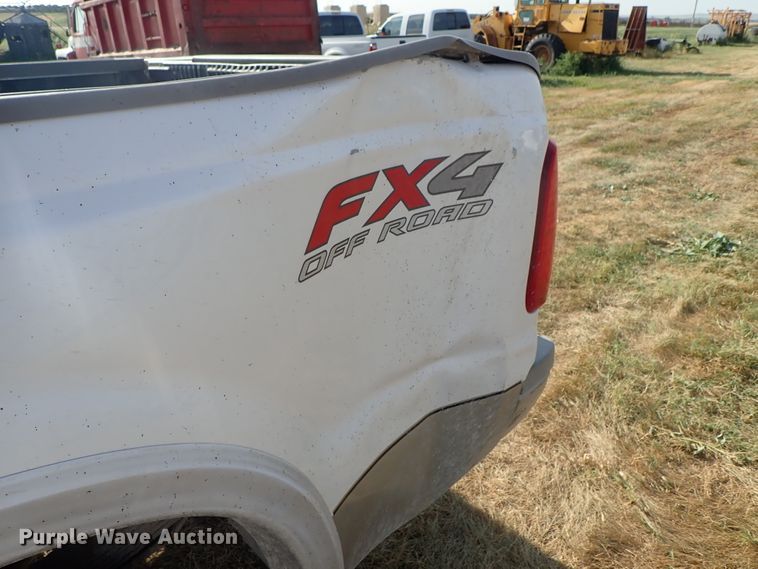 image for item DE5532 2010 Ford F250 Super Duty King Ranch Crew Cab pickup truck