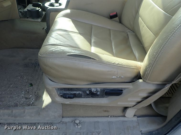 image for item DE5533 2008 Ford F250 Super Duty Crew Cab pickup truck