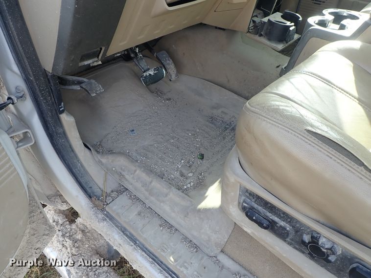 image for item DE5533 2008 Ford F250 Super Duty Crew Cab pickup truck