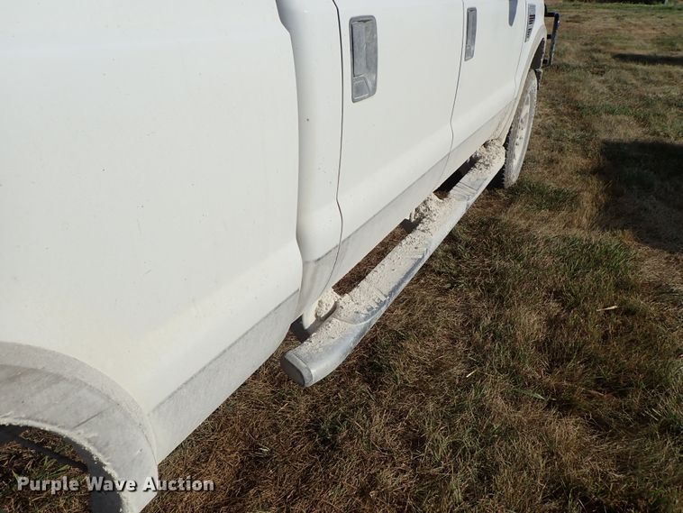 image for item DE5533 2008 Ford F250 Super Duty Crew Cab pickup truck