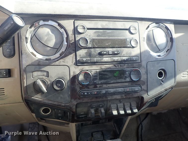 image for item DE5534 2008 Ford F250 Super Duty Crew Cab pickup truck