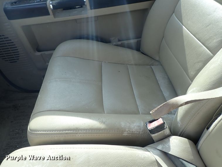 image for item DE5534 2008 Ford F250 Super Duty Crew Cab pickup truck