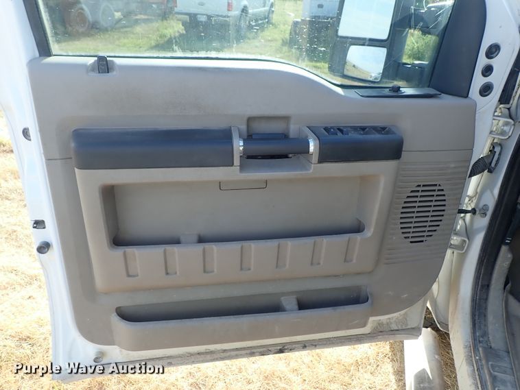 image for item DE5535 2008 Ford F250 Super Duty Crew Cab pickup truck