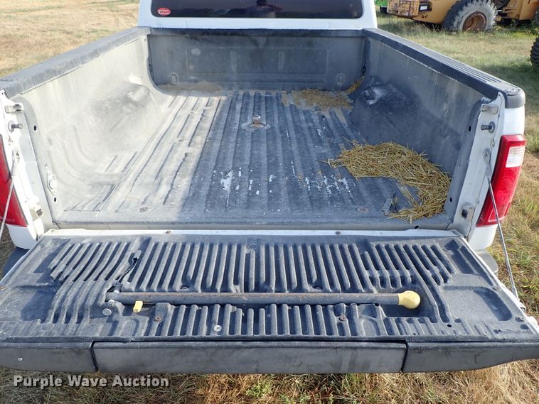 image for item DE5535 2008 Ford F250 Super Duty Crew Cab pickup truck