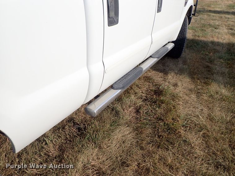 image for item DE5535 2008 Ford F250 Super Duty Crew Cab pickup truck