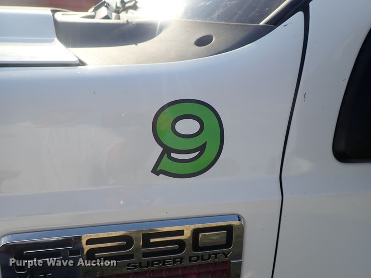 image for item DE5535 2008 Ford F250 Super Duty Crew Cab pickup truck