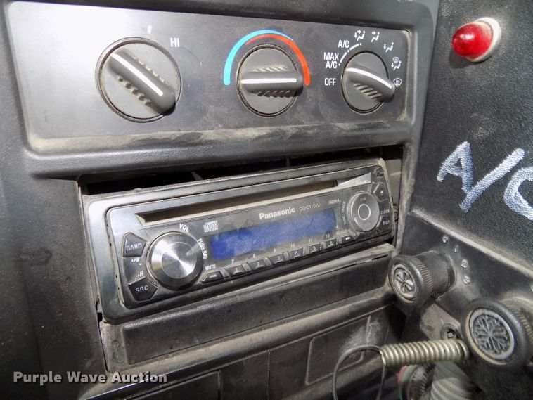 image for item DE7765 2006 Chevrolet Express G3500 school bus