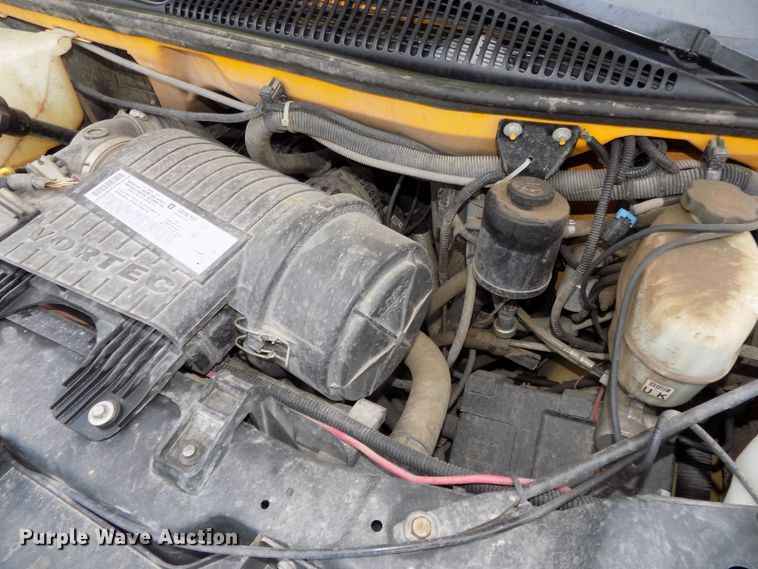 image for item DE7765 2006 Chevrolet Express G3500 school bus