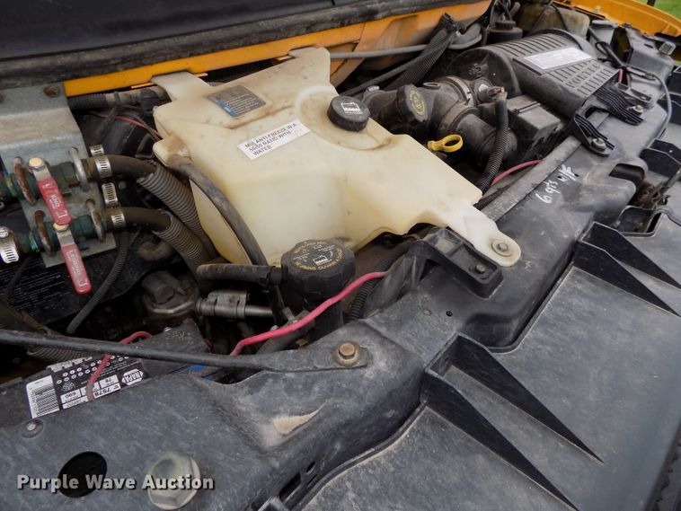 image for item DE7765 2006 Chevrolet Express G3500 school bus