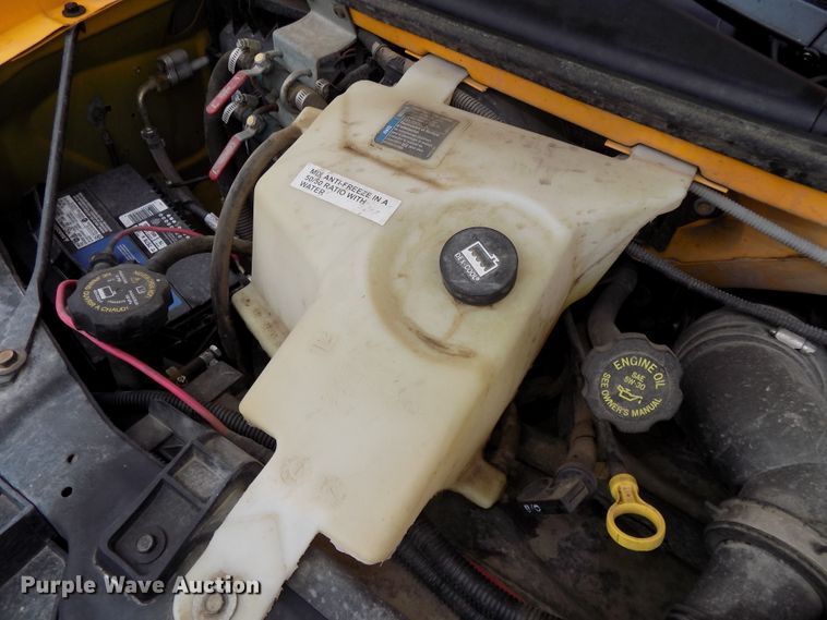 image for item DE7765 2006 Chevrolet Express G3500 school bus