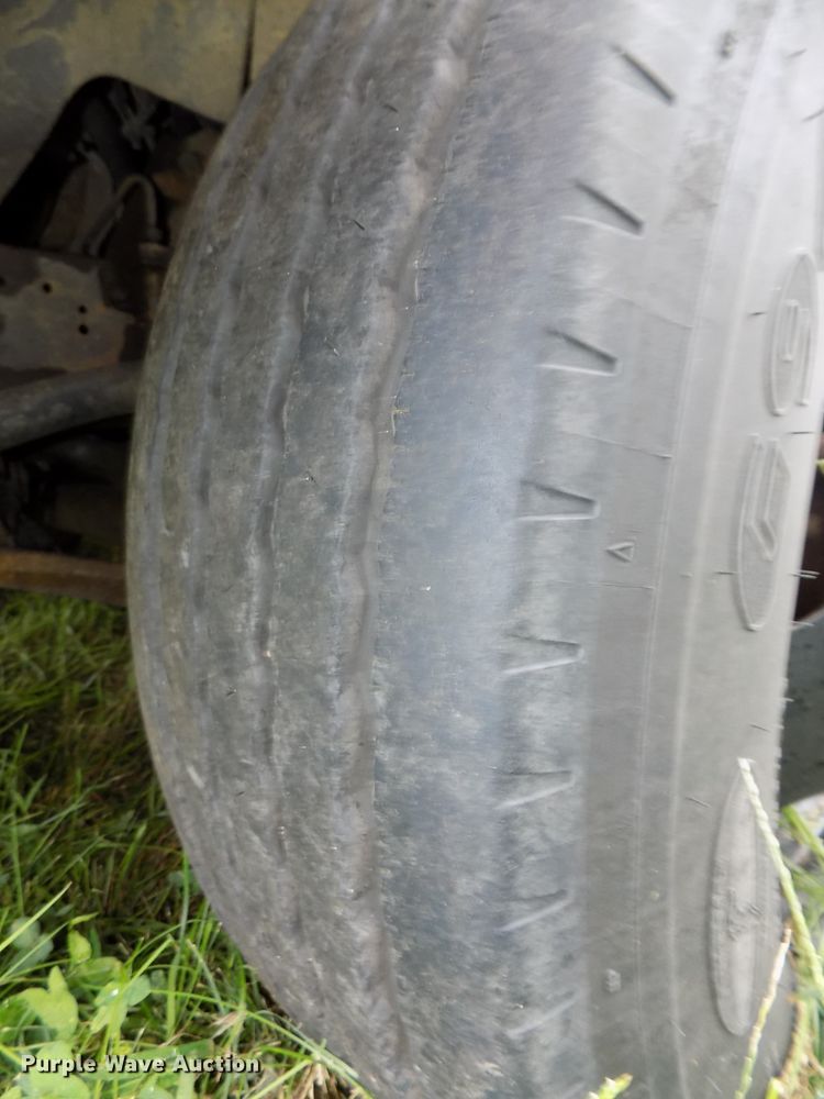 image for item DE7765 2006 Chevrolet Express G3500 school bus