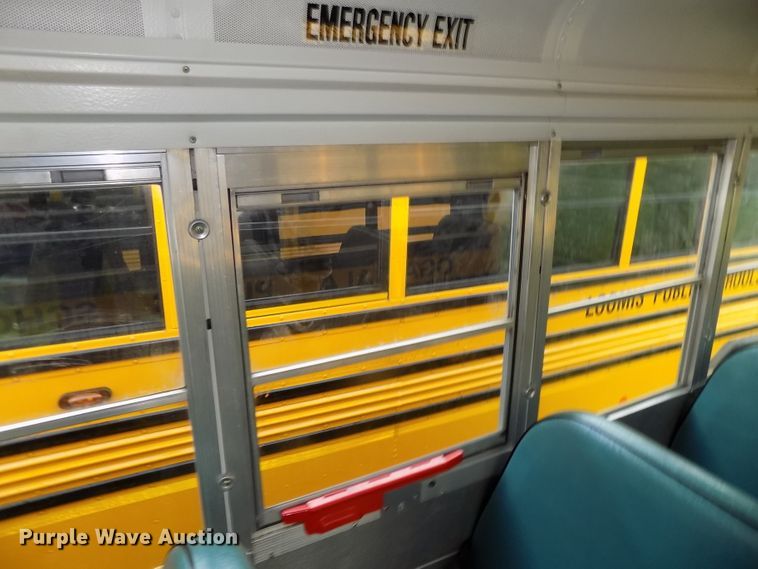 image for item DE7766 2004 Ford E450 school bus