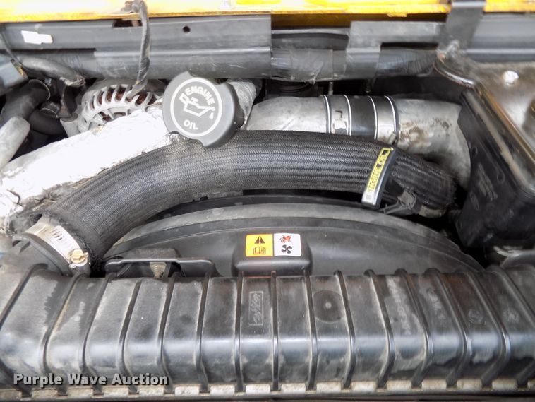 image for item DE7766 2004 Ford E450 school bus