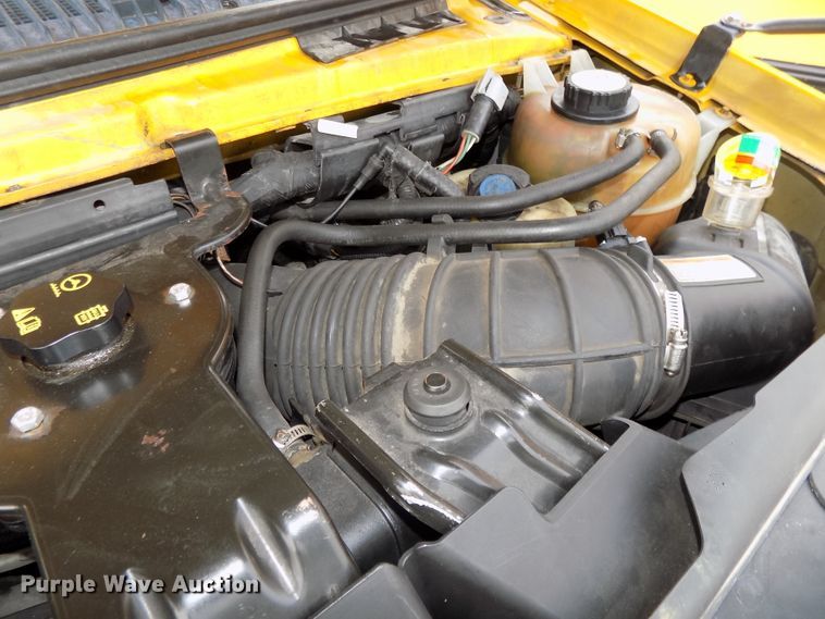 image for item DE7766 2004 Ford E450 school bus