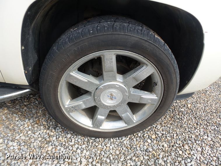 image for item DE7959 2010 Cadillac Escalade ESV SUV