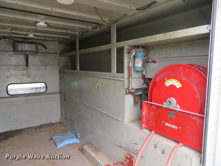 image for item DE8275 2007 Freightliner Business Class M2 service truck