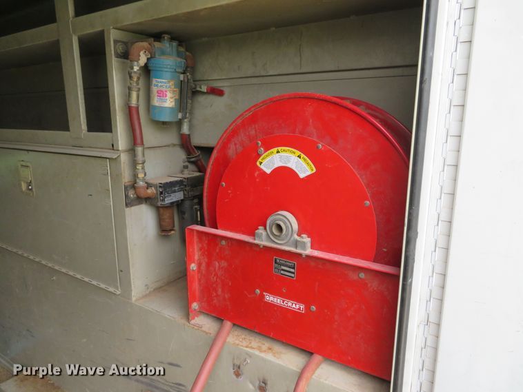 image for item DE8275 2007 Freightliner Business Class M2 service truck