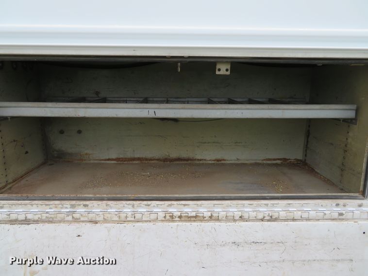 image for item DE8275 2007 Freightliner Business Class M2 service truck