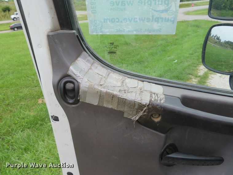 image for item DE8275 2007 Freightliner Business Class M2 service truck