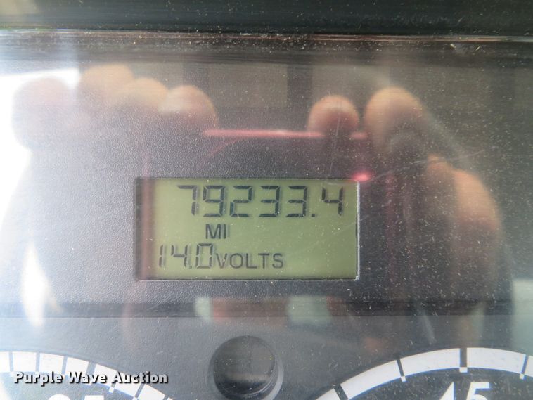 image for item DE8275 2007 Freightliner Business Class M2 service truck