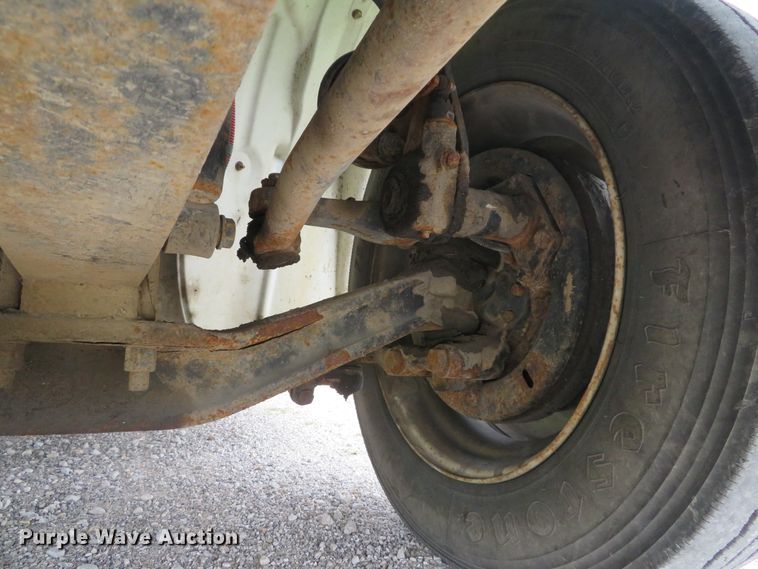 image for item DE8275 2007 Freightliner Business Class M2 service truck