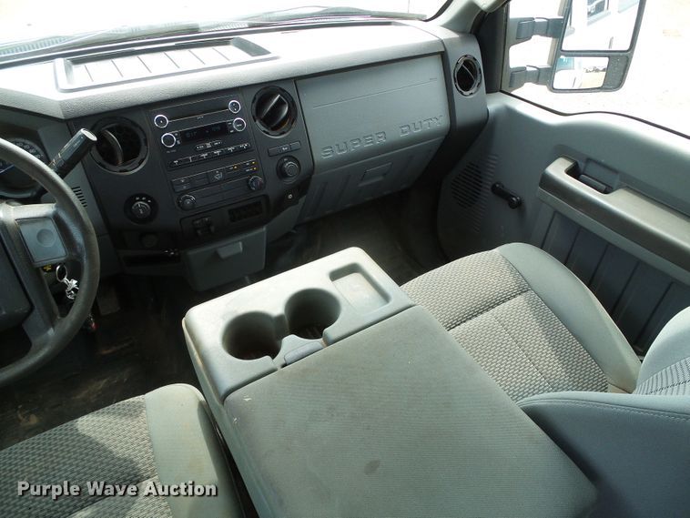 image for item DG0176 2014 Ford F250 Super Duty XL Crew Cab pickup truck