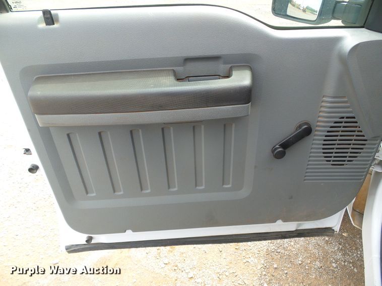 image for item DG0176 2014 Ford F250 Super Duty XL Crew Cab pickup truck