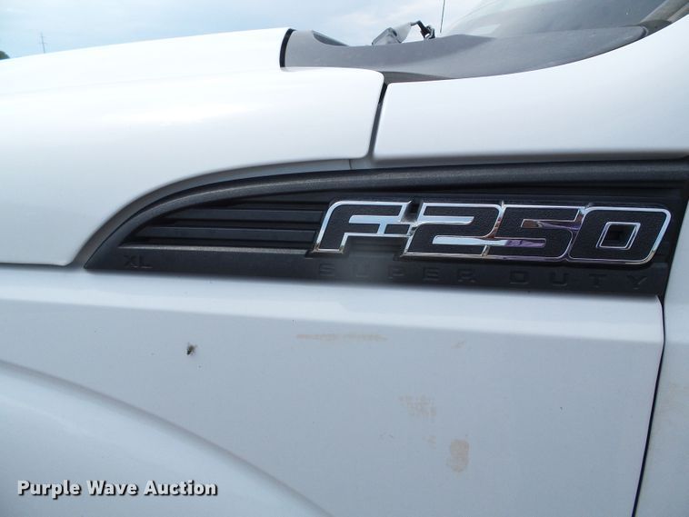 image for item DG0176 2014 Ford F250 Super Duty XL Crew Cab pickup truck