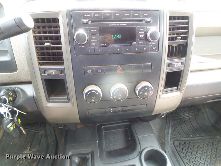 image for item DG0178 2012 Dodge Ram 3500HD Crew Cab pickup truck