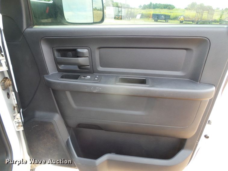 image for item DG0179 2015 Dodge Ram 2500HD Crew Cab pickup truck