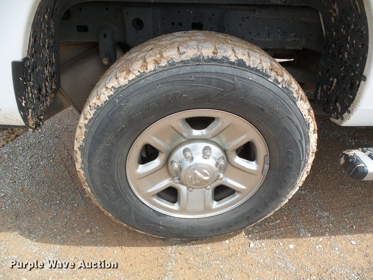 image for item DG0179 2015 Dodge Ram 2500HD Crew Cab pickup truck