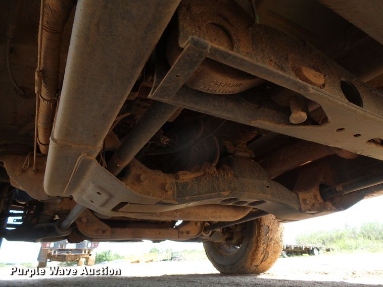 image for item DG0184 2013 Chevrolet Silverado 3500HD Crew Cab pickup truck cab and chassis