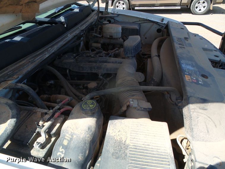 image for item DG0184 2013 Chevrolet Silverado 3500HD Crew Cab pickup truck cab and chassis