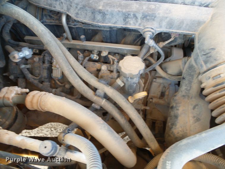 image for item DG0184 2013 Chevrolet Silverado 3500HD Crew Cab pickup truck cab and chassis