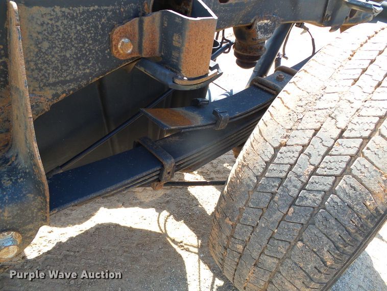 image for item DG0184 2013 Chevrolet Silverado 3500HD Crew Cab pickup truck cab and chassis