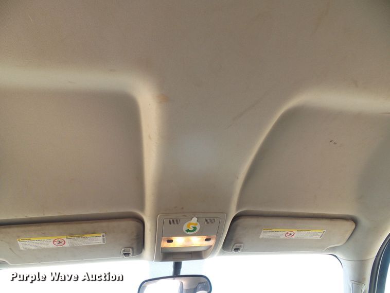 image for item DG0185 2014 Chevrolet Silverado 3500HD Crew Cab flatbed pickup truck