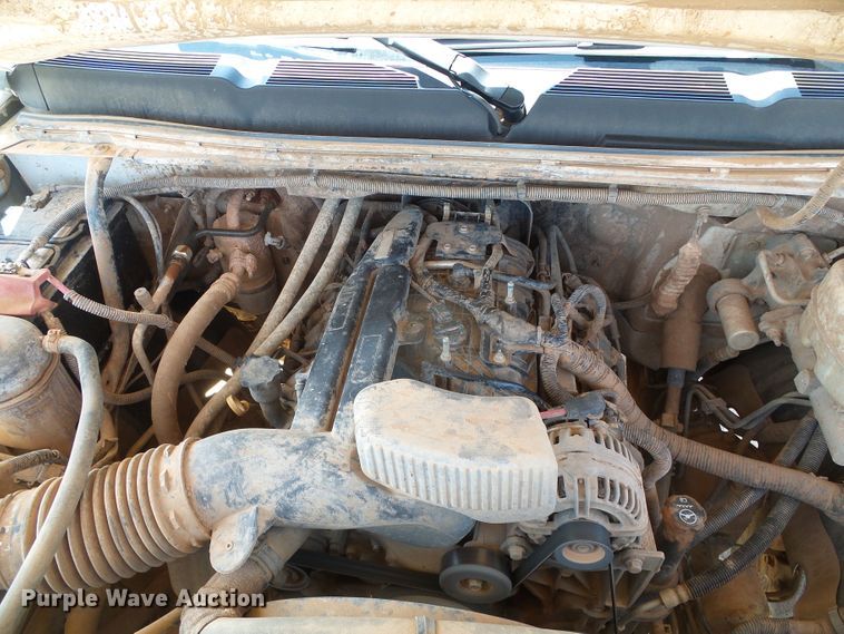 image for item DG0185 2014 Chevrolet Silverado 3500HD Crew Cab flatbed pickup truck