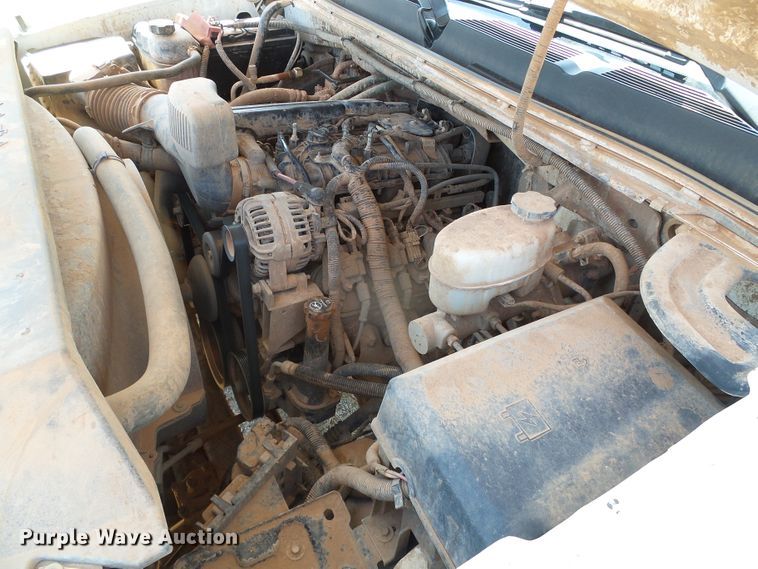 image for item DG0185 2014 Chevrolet Silverado 3500HD Crew Cab flatbed pickup truck