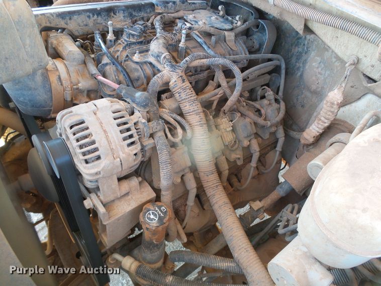 image for item DG0185 2014 Chevrolet Silverado 3500HD Crew Cab flatbed pickup truck