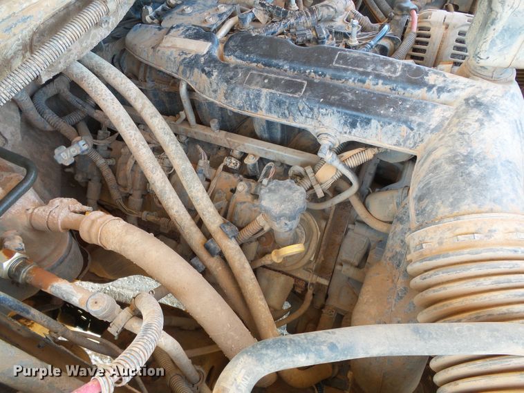 image for item DG0185 2014 Chevrolet Silverado 3500HD Crew Cab flatbed pickup truck