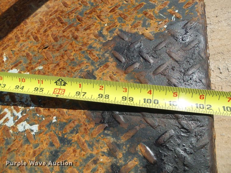 image for item DG0185 2014 Chevrolet Silverado 3500HD Crew Cab flatbed pickup truck