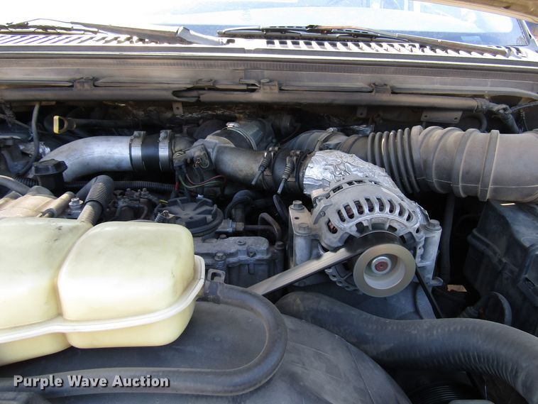 image for item DG1345 2001 Ford F350 Super Duty Crew Cab flatbed pickup truck