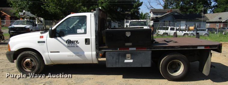 image for item DG1346 2000 Ford F350 Super Duty flatbed pickup truck