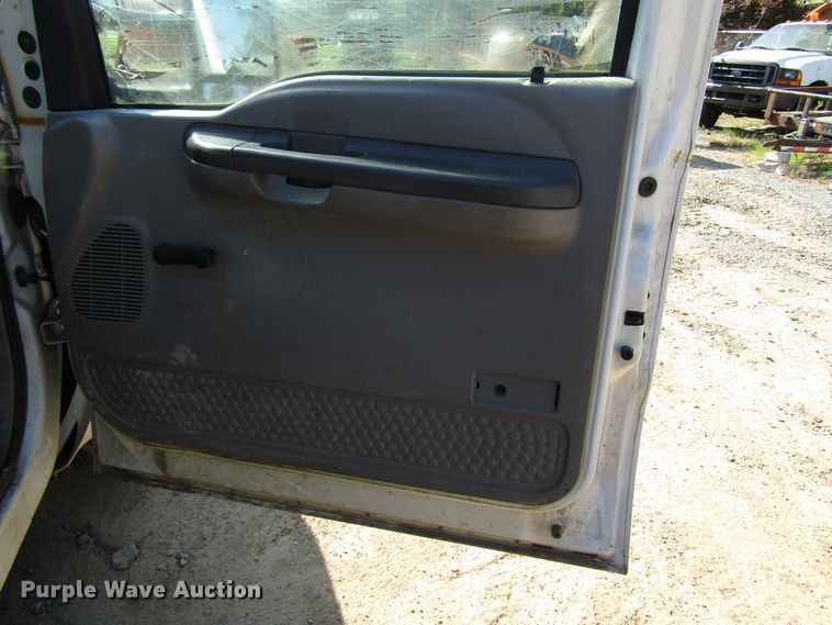 image for item DG1346 2000 Ford F350 Super Duty flatbed pickup truck