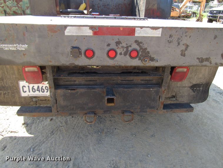 image for item DG1346 2000 Ford F350 Super Duty flatbed pickup truck